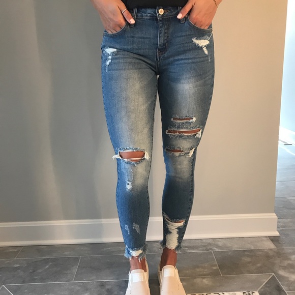 KanCan Denim - Distressed Fray Skinny Jeans